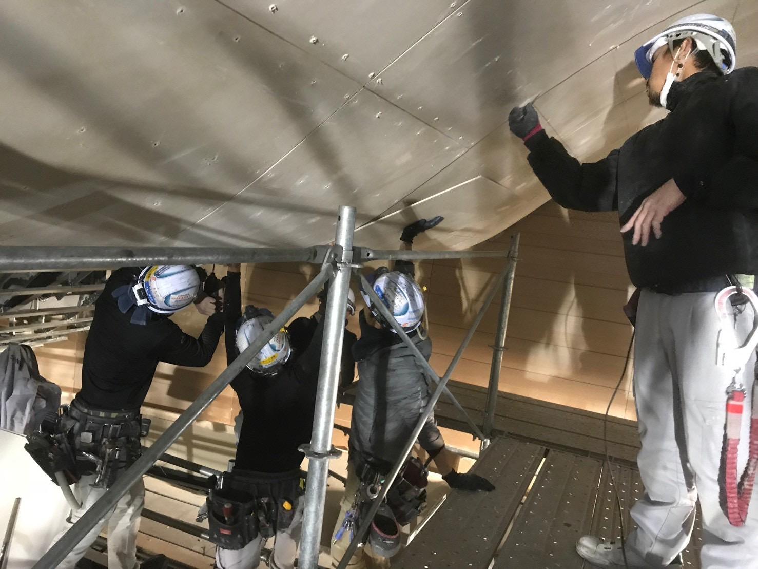 【整っている環境で未経験でも安心！】堺市で軽天・ボード工現場職人募集中！！